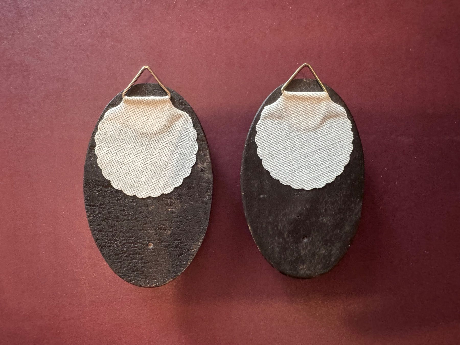 Tutte le decorazioni: Antik Holzornamente mit Blumenmalerei – Usato da Lachen SZ venduto da ThisMyJam 1