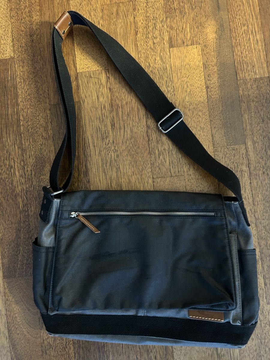 Valigie & Borse: Camel active Messenger Bag – Usato da Seuzach venduto da Megane1