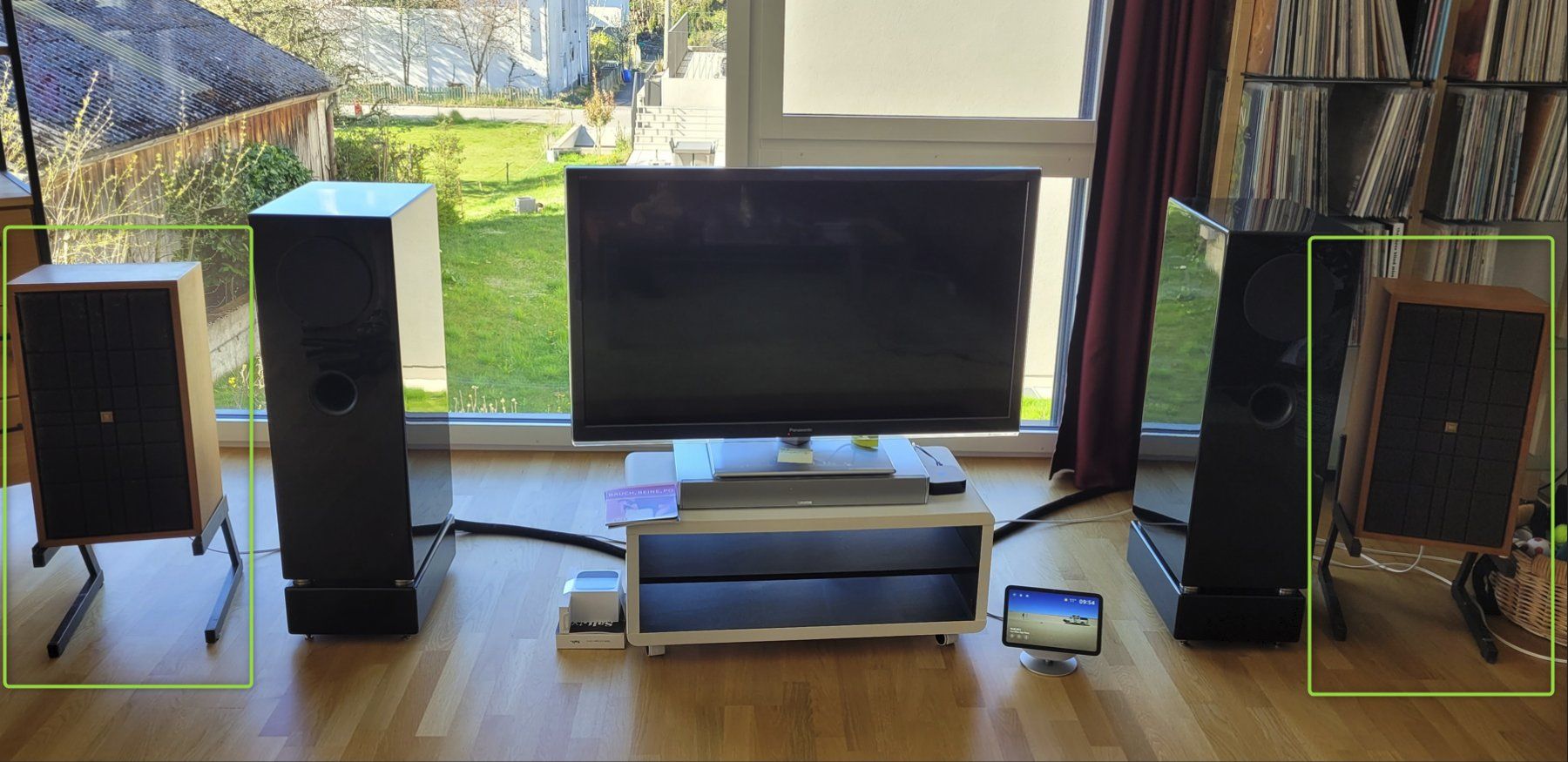 Revox Lautsprecher: Revox AX 4 - 3b - Lautsprecher inkl. Ständer – Gebraucht aus Gümligen von vinylsoundsgood