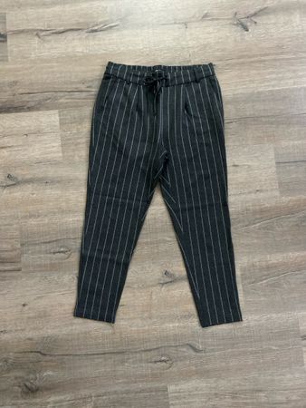 Schicke Stoffhose mit Streifenmuster, Grösse M