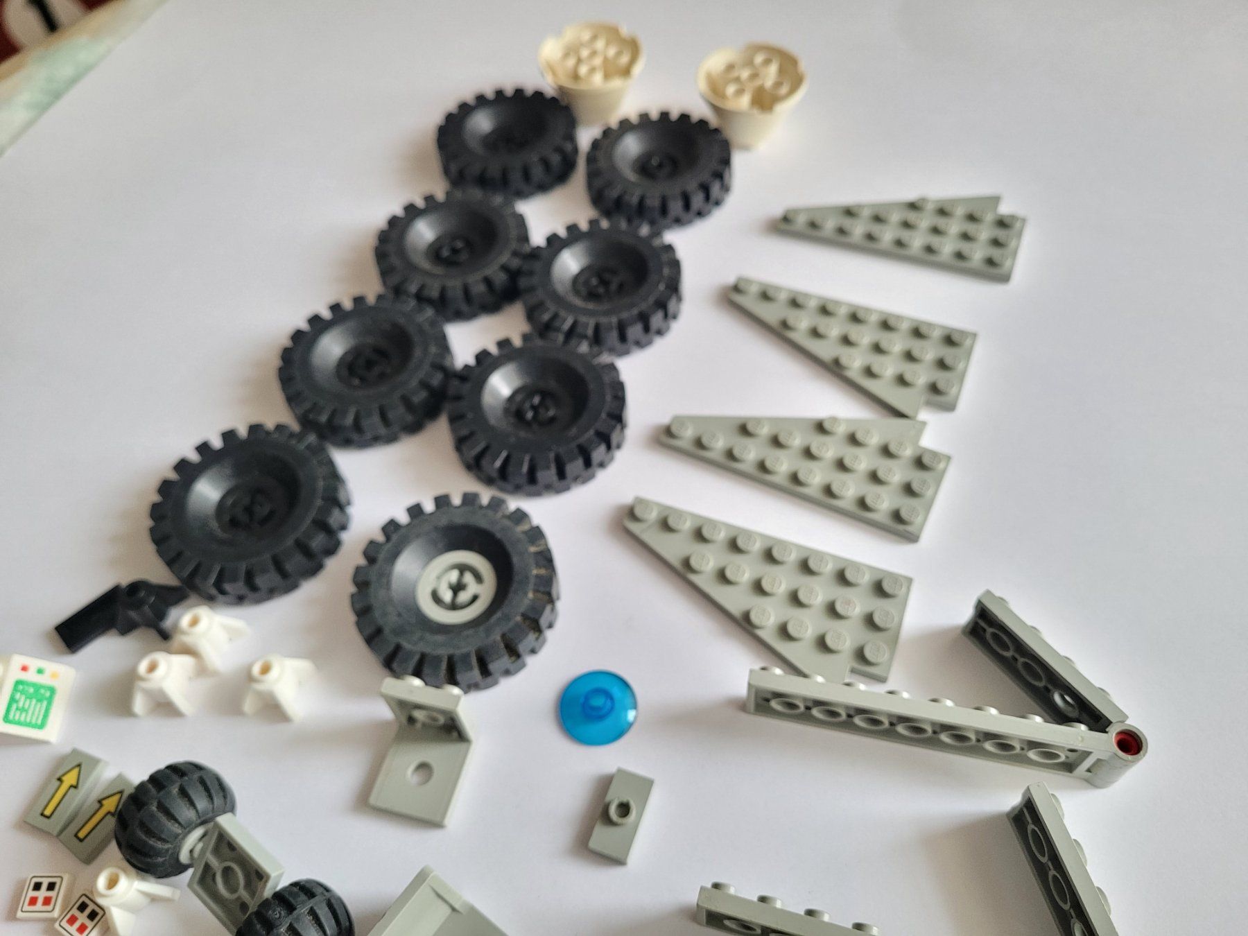 Lego Kit di costruzioni: Lot Lego classic space années 80 – Usato da La Tour-de-Peilz venduto da estelle69 4