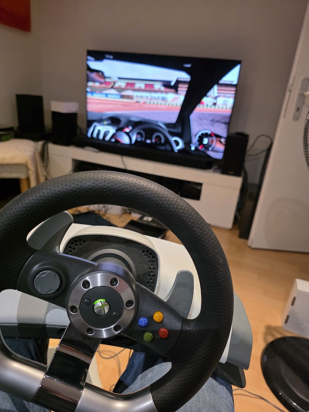 Microsoft Console: Console Xbox 360 250GB avec Microsoft wheel force feedback – Usato da Neyruz FR venduto da Yann 2