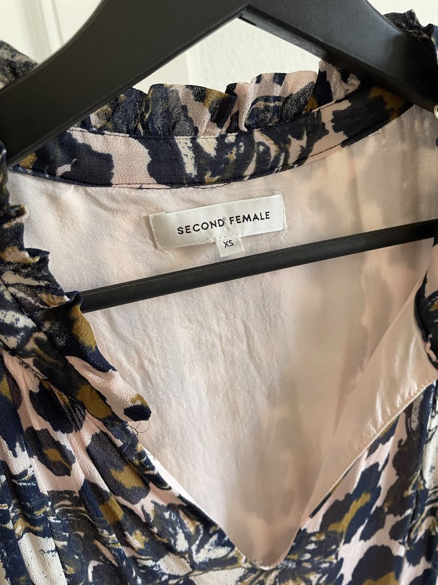Vestiti: Second Female Kleid – Usato da Zürich venduto da Ali-Olmi 2