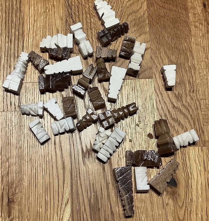 Spiele: Schachfiguren aus Marmor oder Granit – Neu und originalverpackt aus Rorschacherberg von Rose144 1