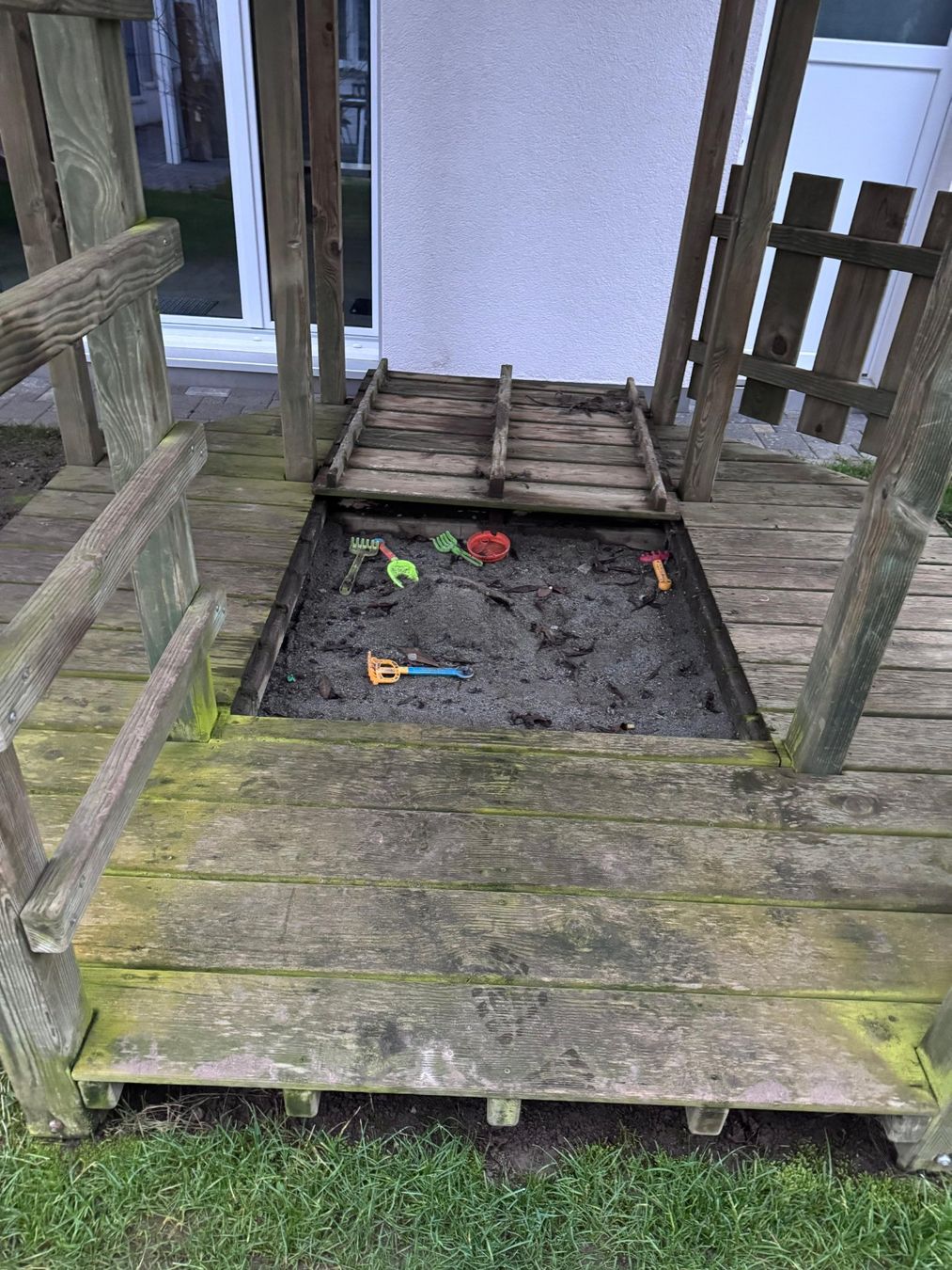 Casette per bambini: Spielgerät/Spielturm – Usato da Grosswangen venduto da winkelfeld 3