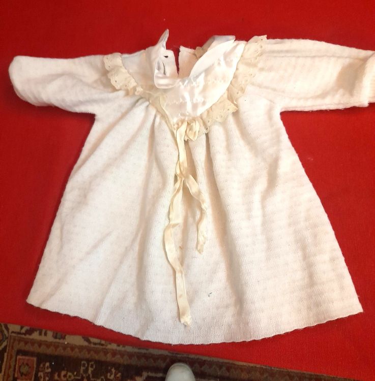 Très ancienne ROBE, pour NOUVEAU-NÉ ou grande POUPÉE | Kaufen auf Ricardo