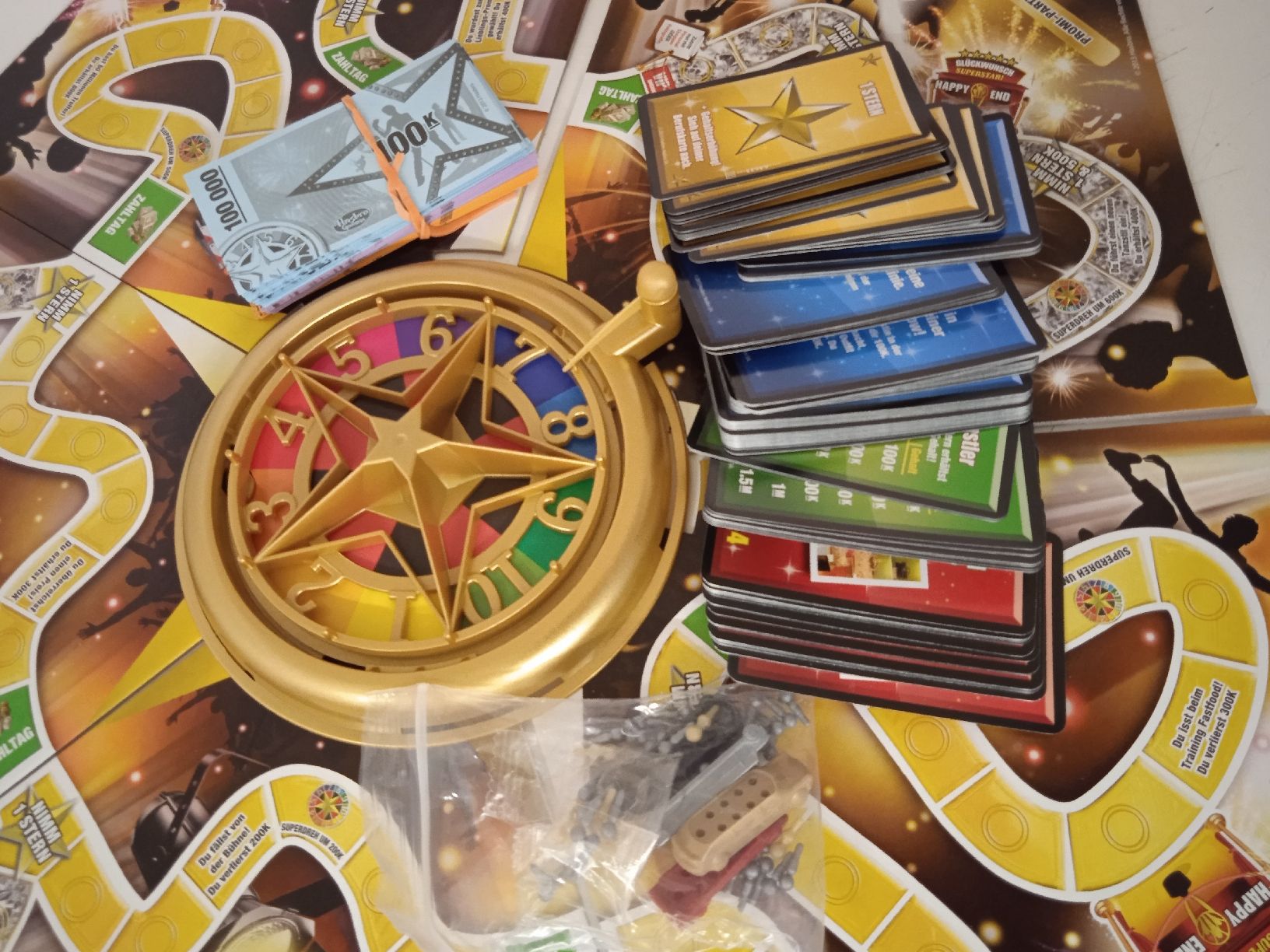 Hasbro Giochi: Das Spiel des Lebens SUPERSTAR EDITION!! – Usato da Uster venduto da NEVERLASTTRADING
