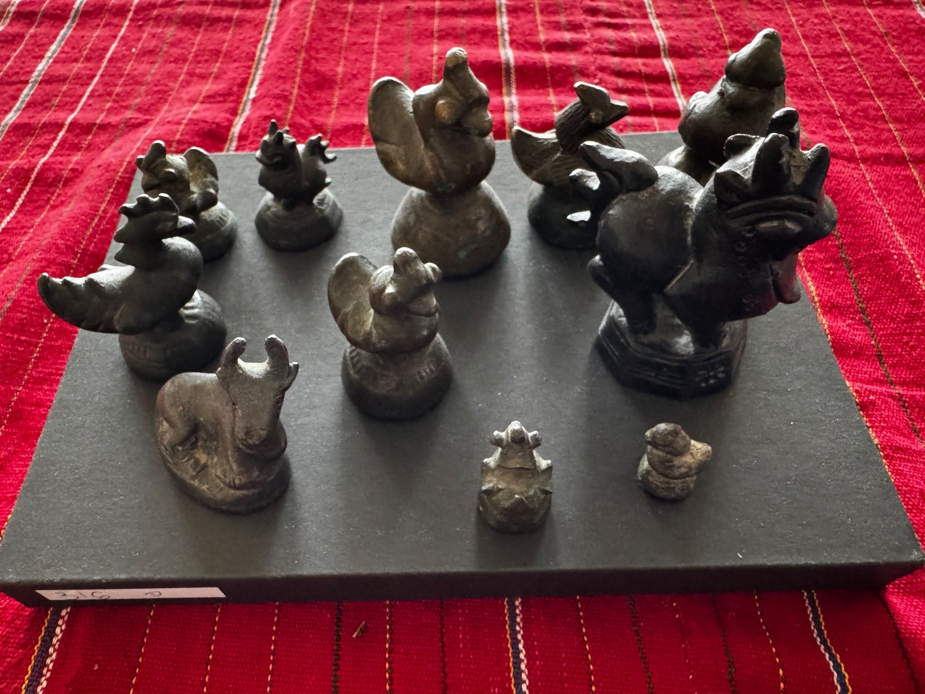 Statuette: 11 ANTIKE OPIUM - GEWICHTE – Usato da Oberägeri venduto da Bongo
