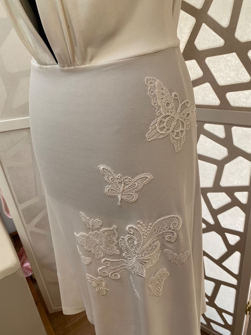 Kleider: Great white dress with appliqués. S – Gebraucht aus Grund b. Gstaad von PlageNeigeplus 5