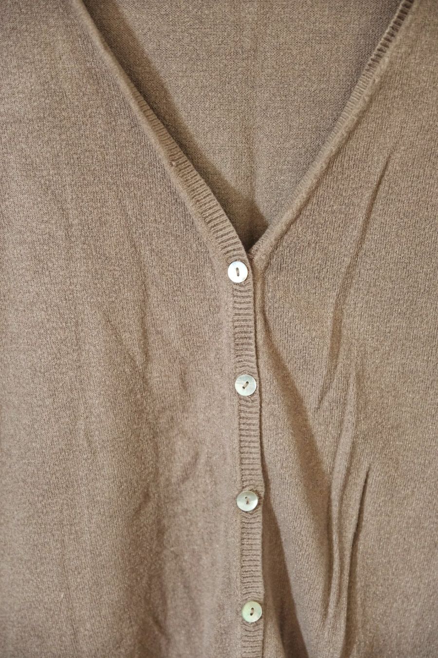 Giacche: Jäckchen / Strickjacke Gr. L Chicorée hellbraun – Usato da Wohlen AG venduto da Exitburn 2