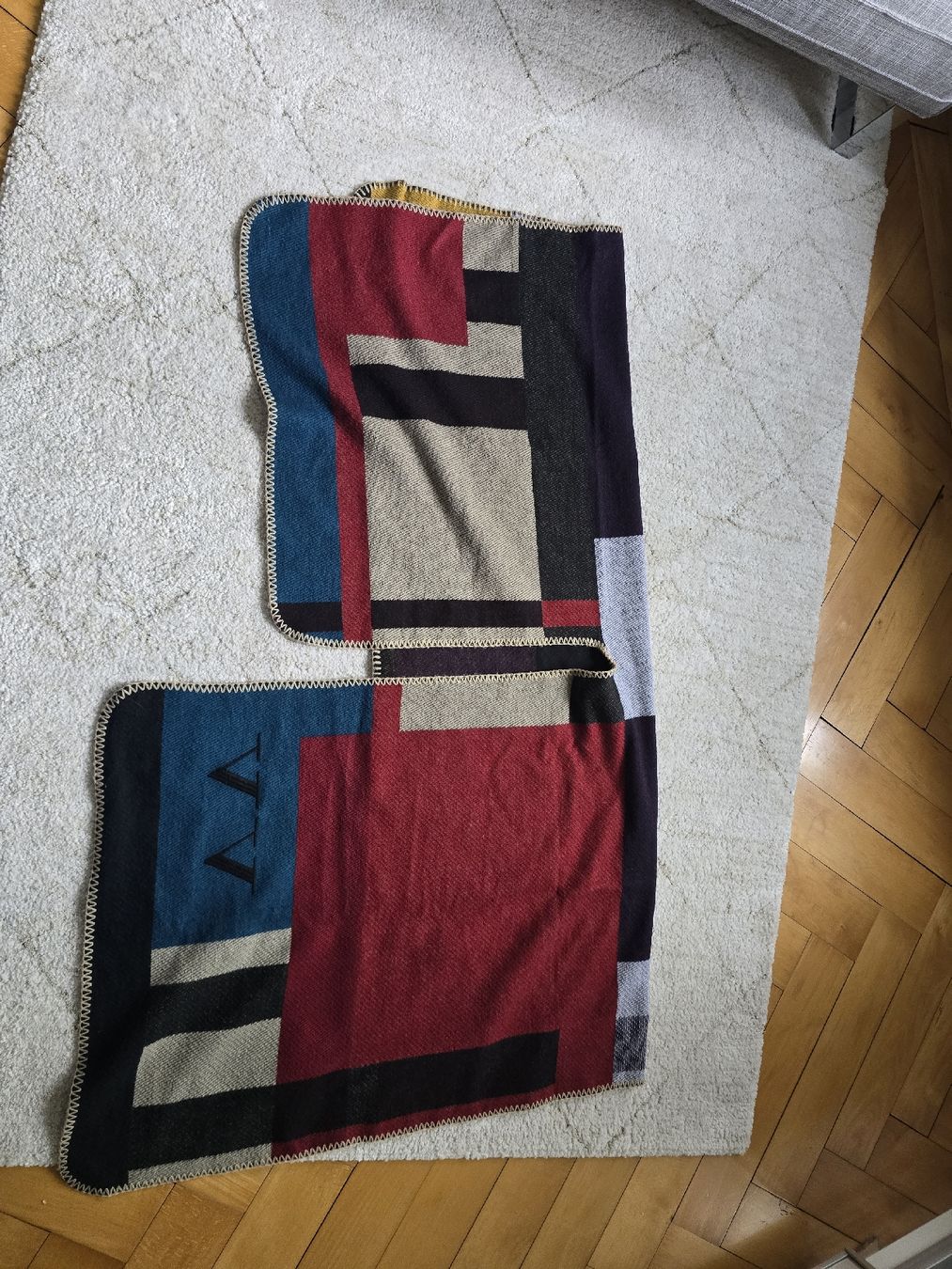 Jacken: Trendiger Herbst-Poncho mit Monogramm - Kuschelig & Warm! – Gebraucht aus Zürich von nara13 2