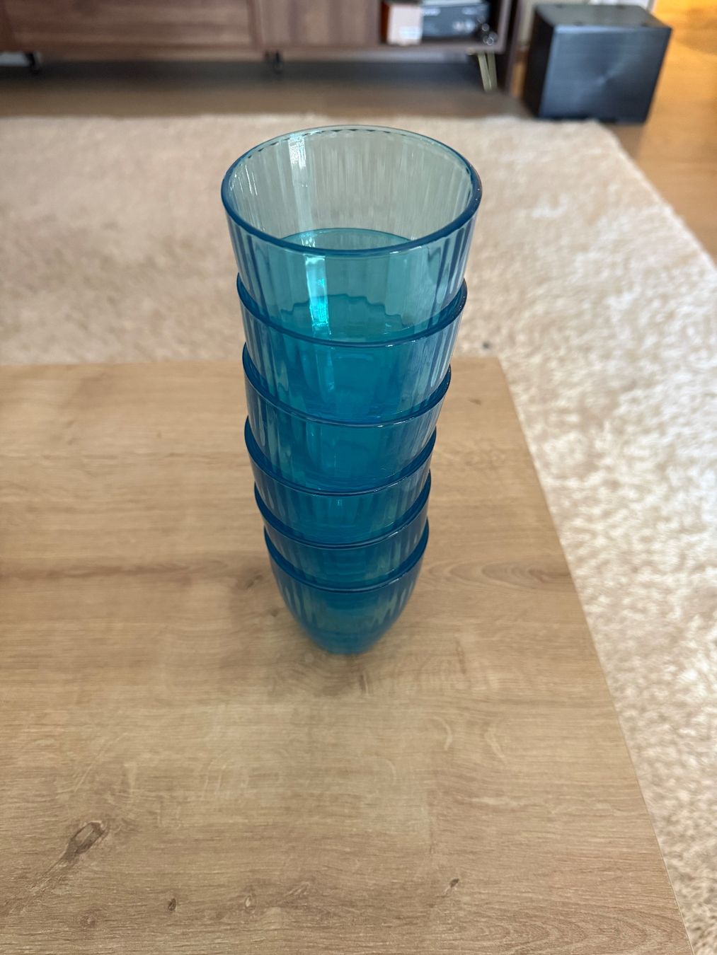 Contenitori & Simili: 6 Trinkbecher Kunststoff blau, gerippt – Usato da Dietlikon venduto da lot_rel 1