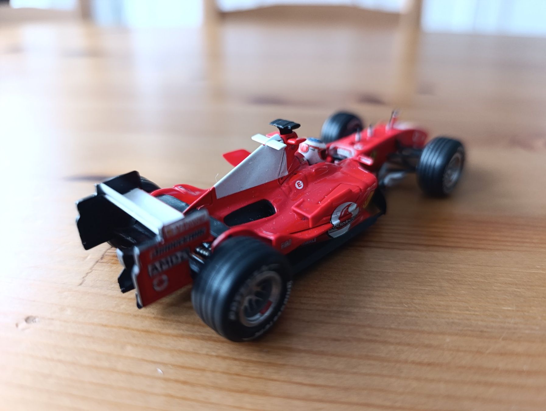 Hot Wheels Voitures modèles: Ferrari F2005 Rubens Barrichello – Neuf (Voir description) à Prangins par Timband 3