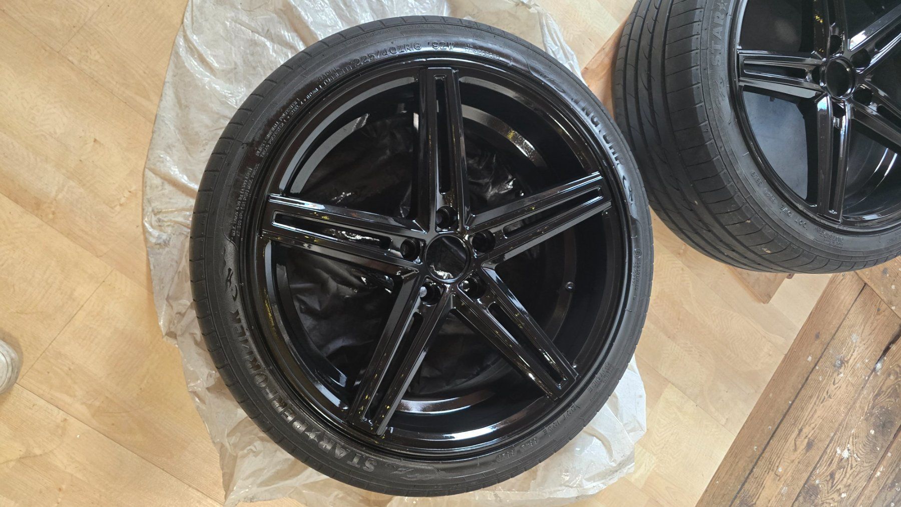 Ford Cerchioni: Jantes GULF 18 – Usato da Peseux venduto da tch_7l5b 1