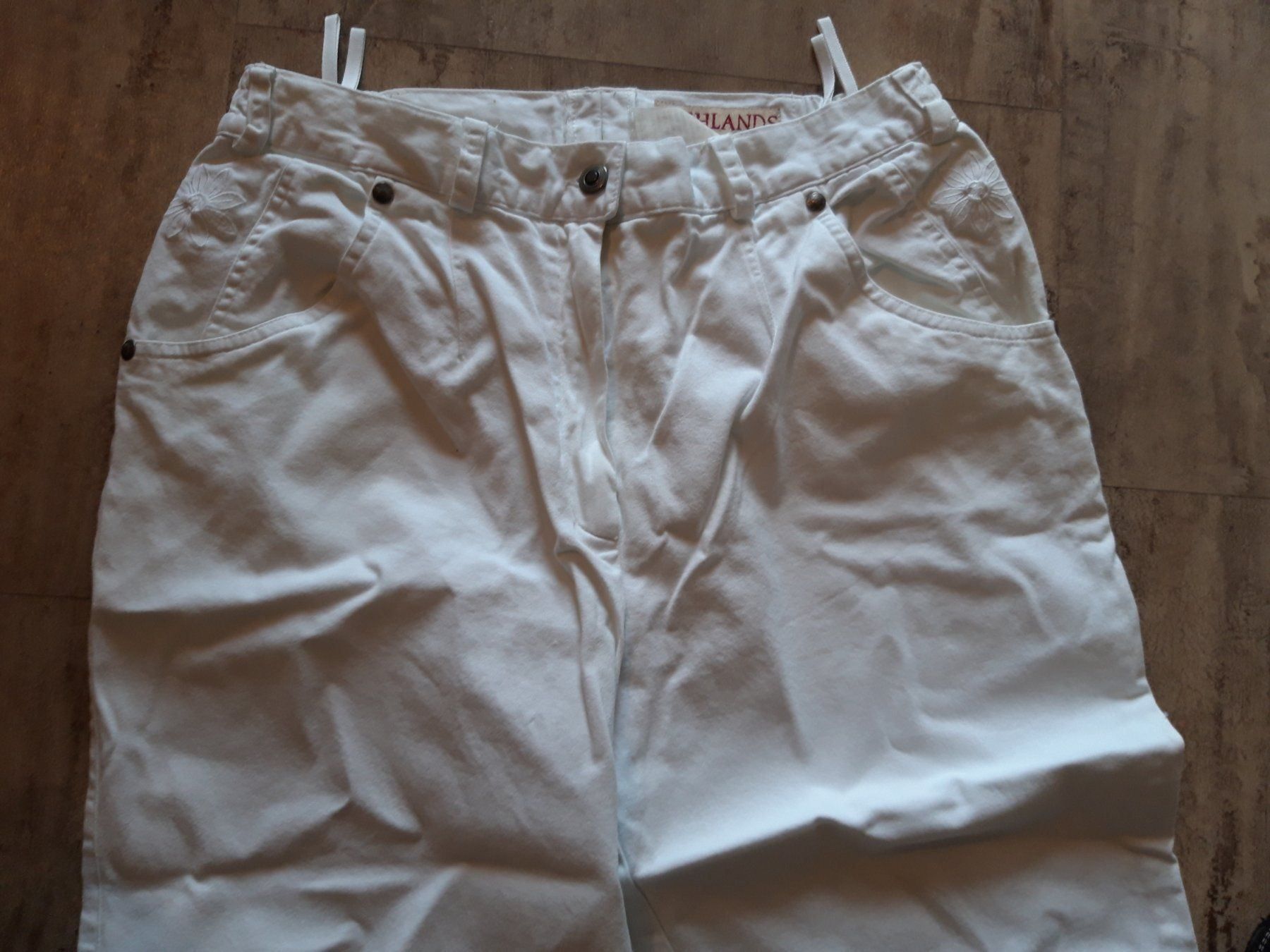 Pantaloni: Schöne Hose, Gr. 22 – Usato da Escholzmatt venduto da Stern777 1