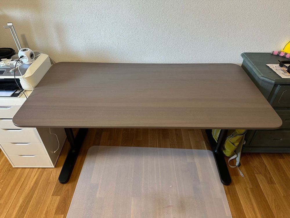Scrivanie: IKEA Schreibtisch 160*80cm – Usato da Rümlang venduto da yim_n27r