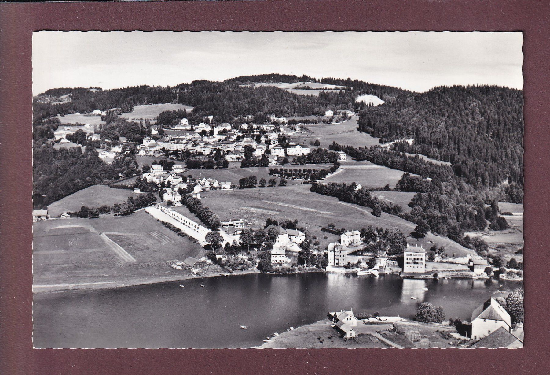 Cartoline postali: Vue aérienne - LES BRENETS – Usato da Pully venduto da nicecards