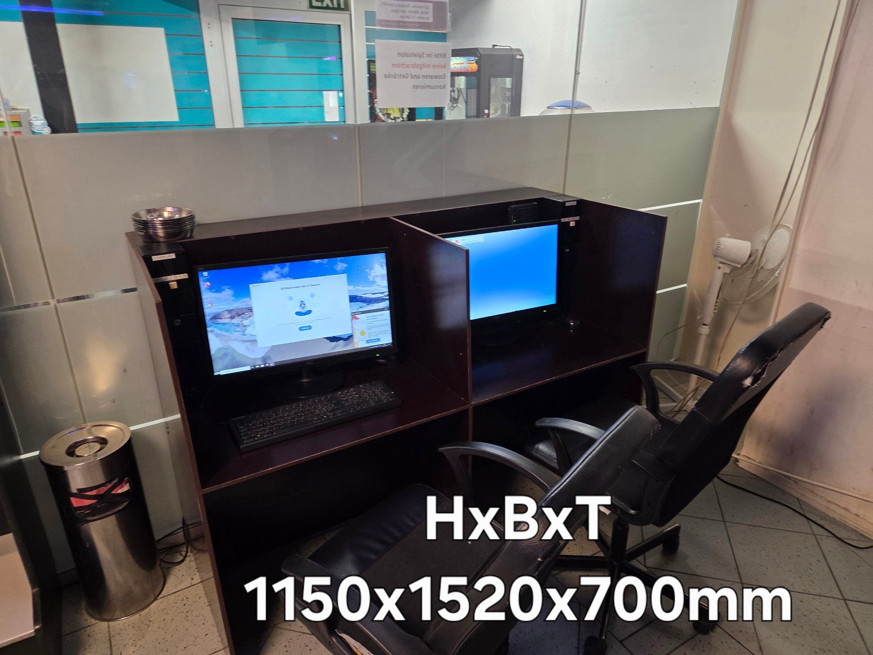 Allestimento di negozi e stand fieristici: Doppelte Internetstationen inkl PC's – Usato da Wettingen venduto da Shiva70