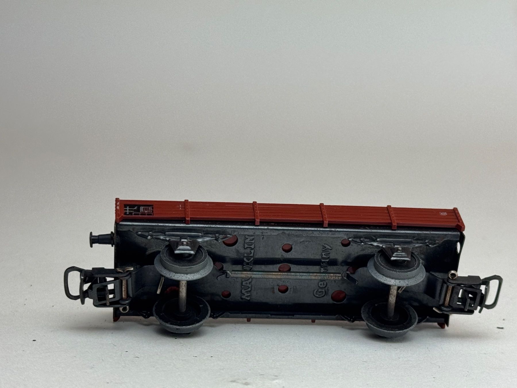 Märklin Modelleisenbahnen: HR- Märklin 2 Achs Flachwagon – Gebraucht aus Elm von Wikmtz 2