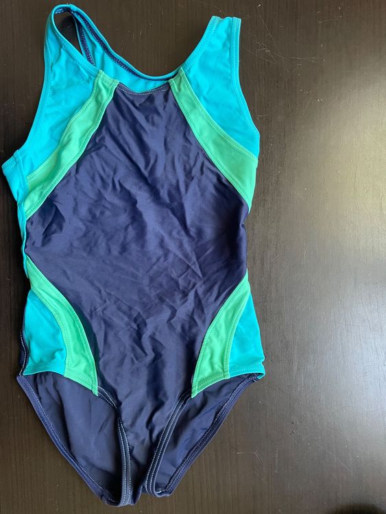 Maillots de bain: Grösse 128 Sport Badeanzug mit Racerback blau – D'occasion à Winterthur par calbecht