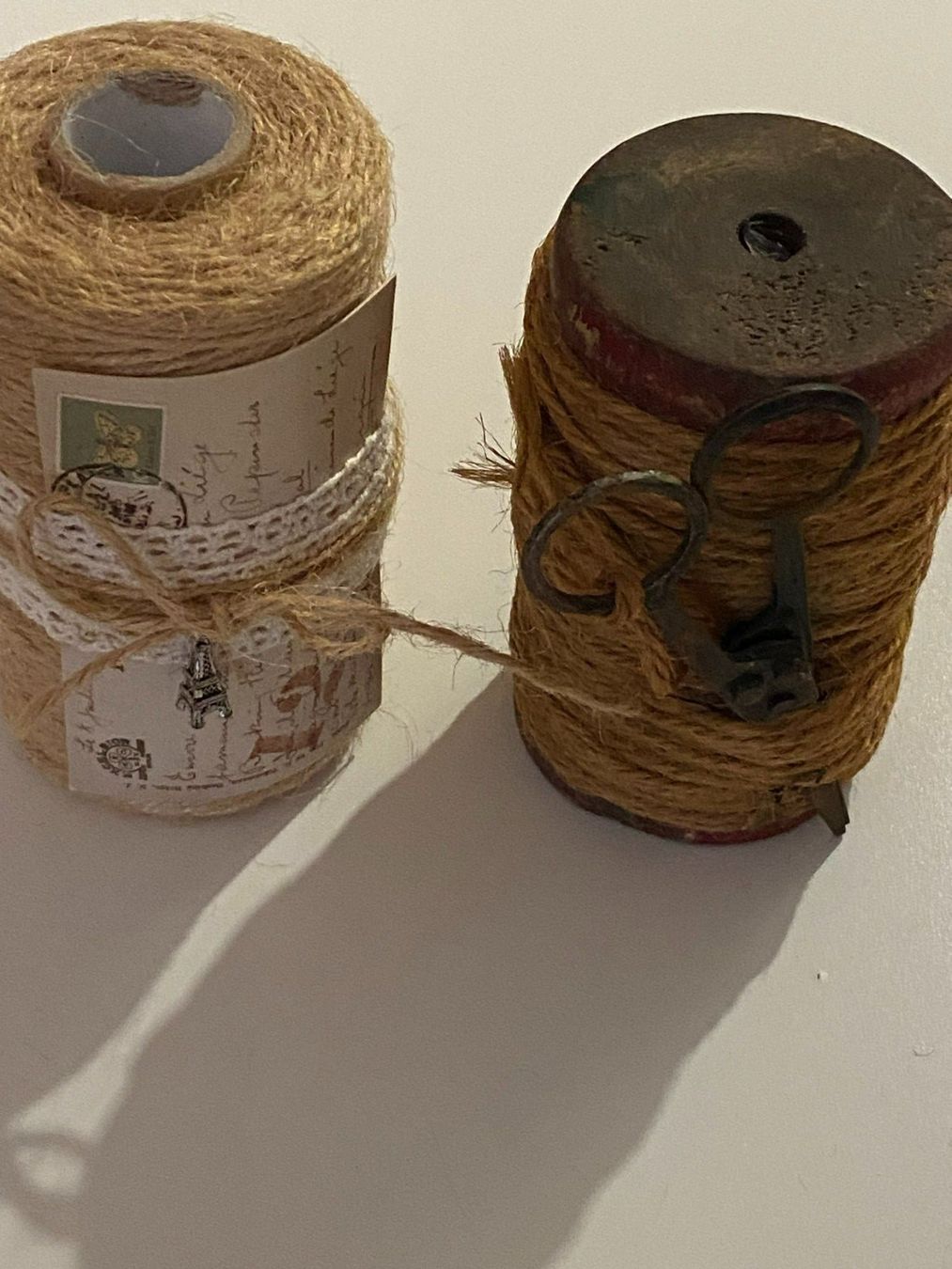 Tutte le decorazioni: SHABBY CHIC DEKO ROLLEN – Usato da Meienried venduto da ManuelaBoutique 3