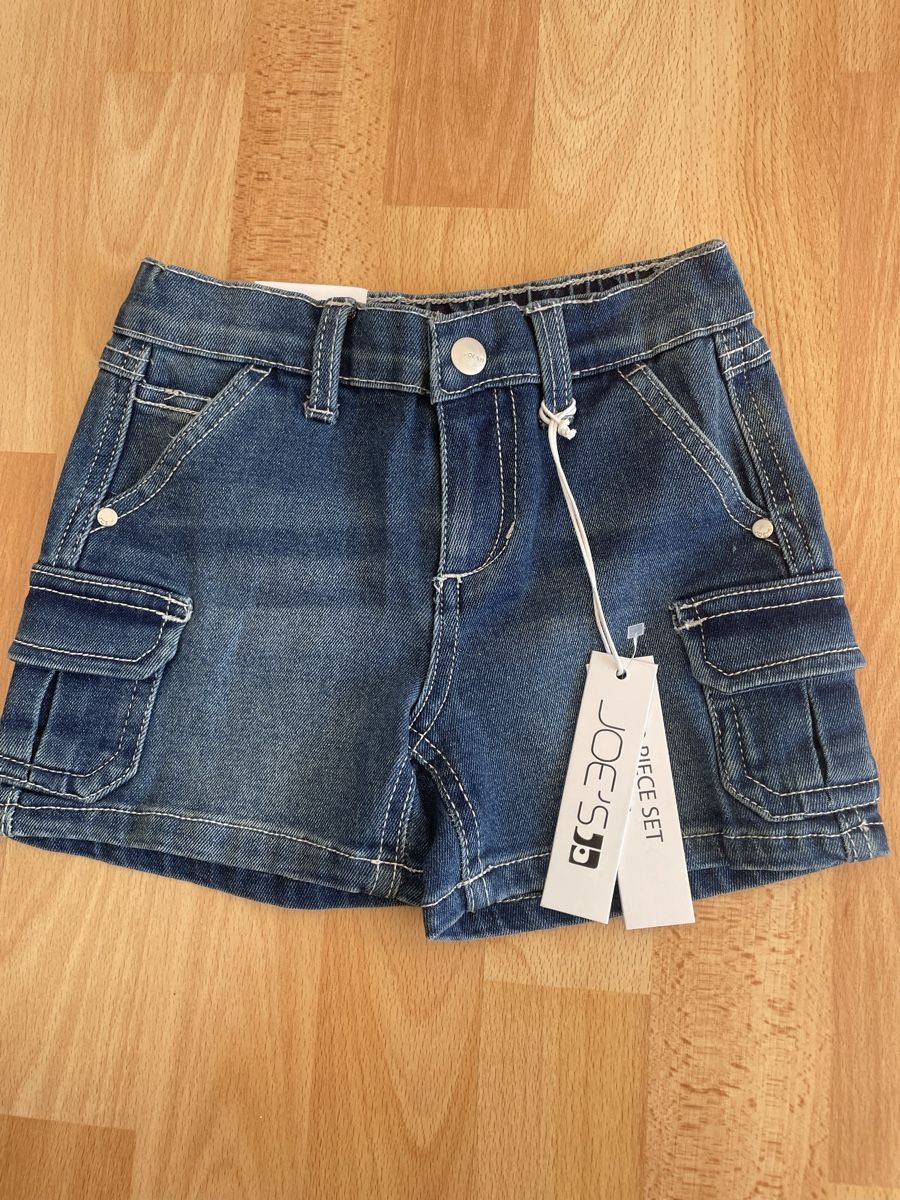 Pantaloni: Gr. 104 Jeansshorts NEU – Usato da Wädenswil venduto da flo8820