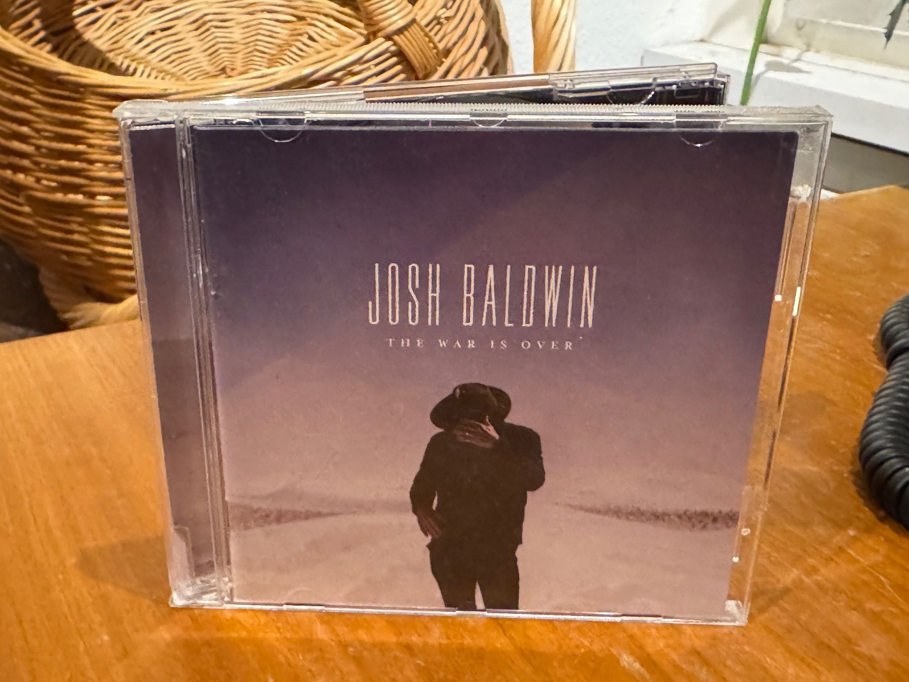 CD: Josh Baldwin - The War Is Over - HG42B – Usato da Küsnacht ZH venduto da swisssales.net