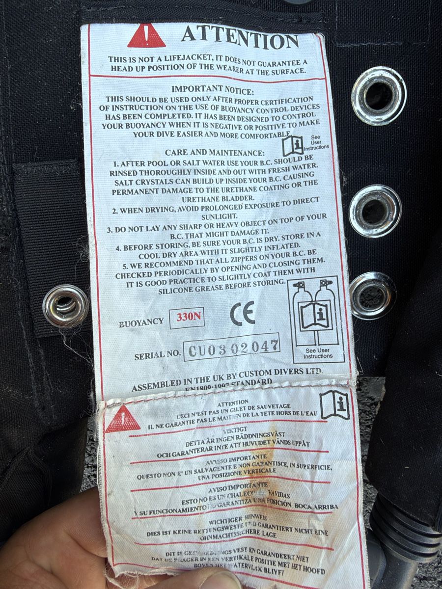 Atemregler & Jackets: Tauchjacket – Defekt aus Küssnacht am Rigi von hoi07 2