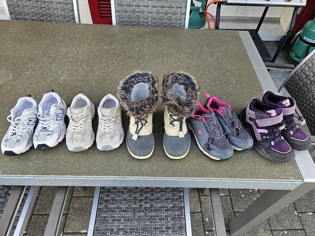 New Balance Scarpe per ragazze: New Balance Grösse 32 – Usato da Triengen venduto da FIA2022