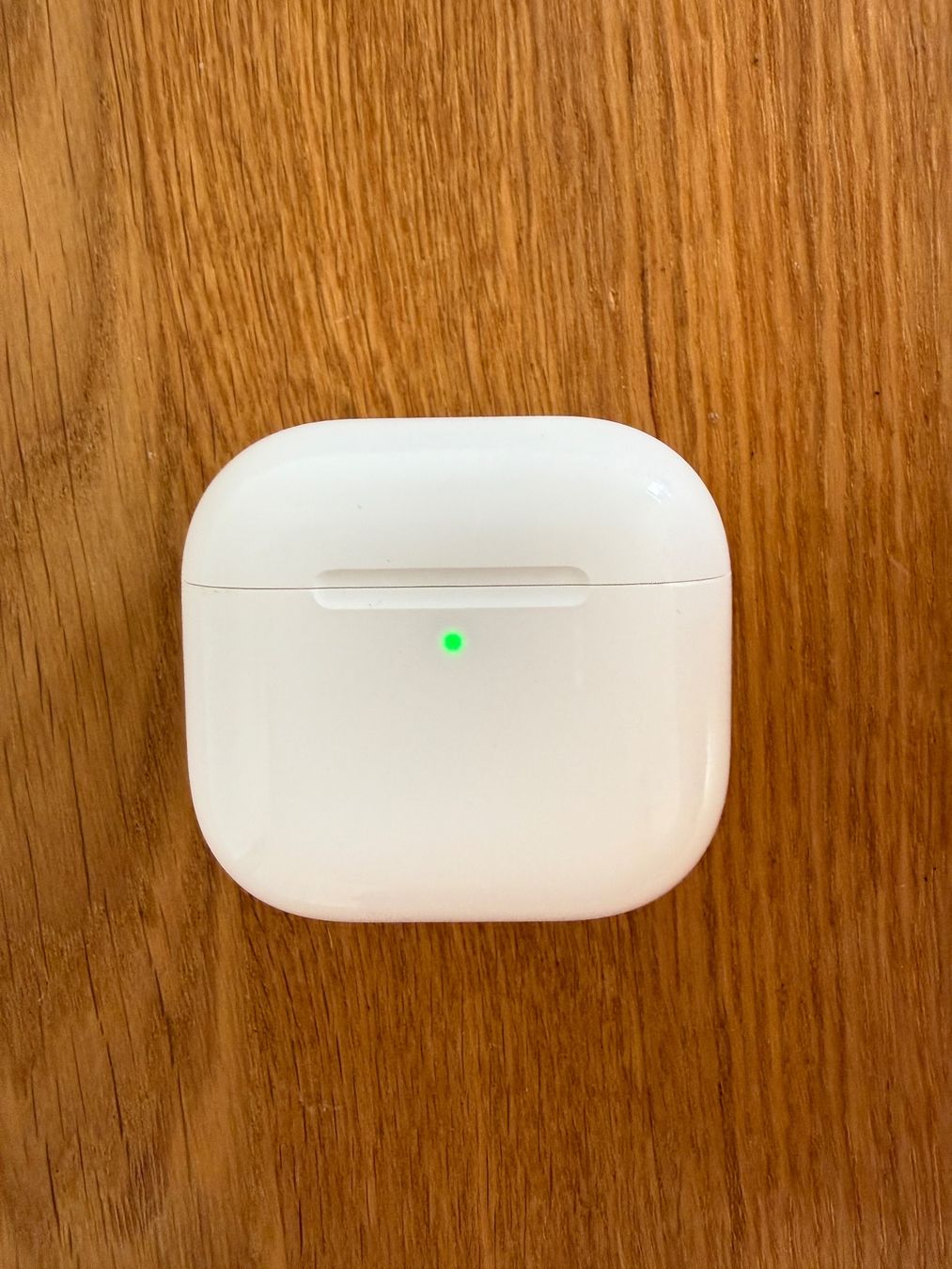 Apple Cuffie: APPLE AirPods 4 Charging Case ANC – Usato da Lausanne venduto da Nine1982 4