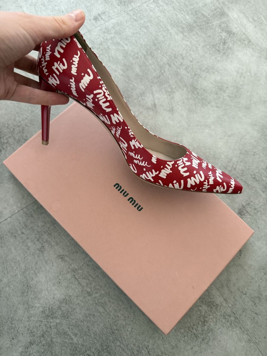 Miu Miu Scarpe da donna: Original Miu Miu Heels – Nuovo (secondo la descrizione) da Bern venduto da aly_m2v5