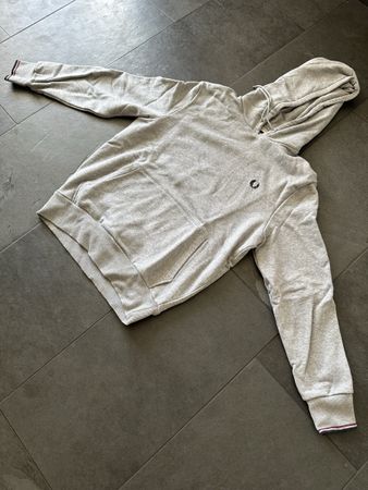 Kapuzenpullover Fred Perry grau Grösse M guter Zustand