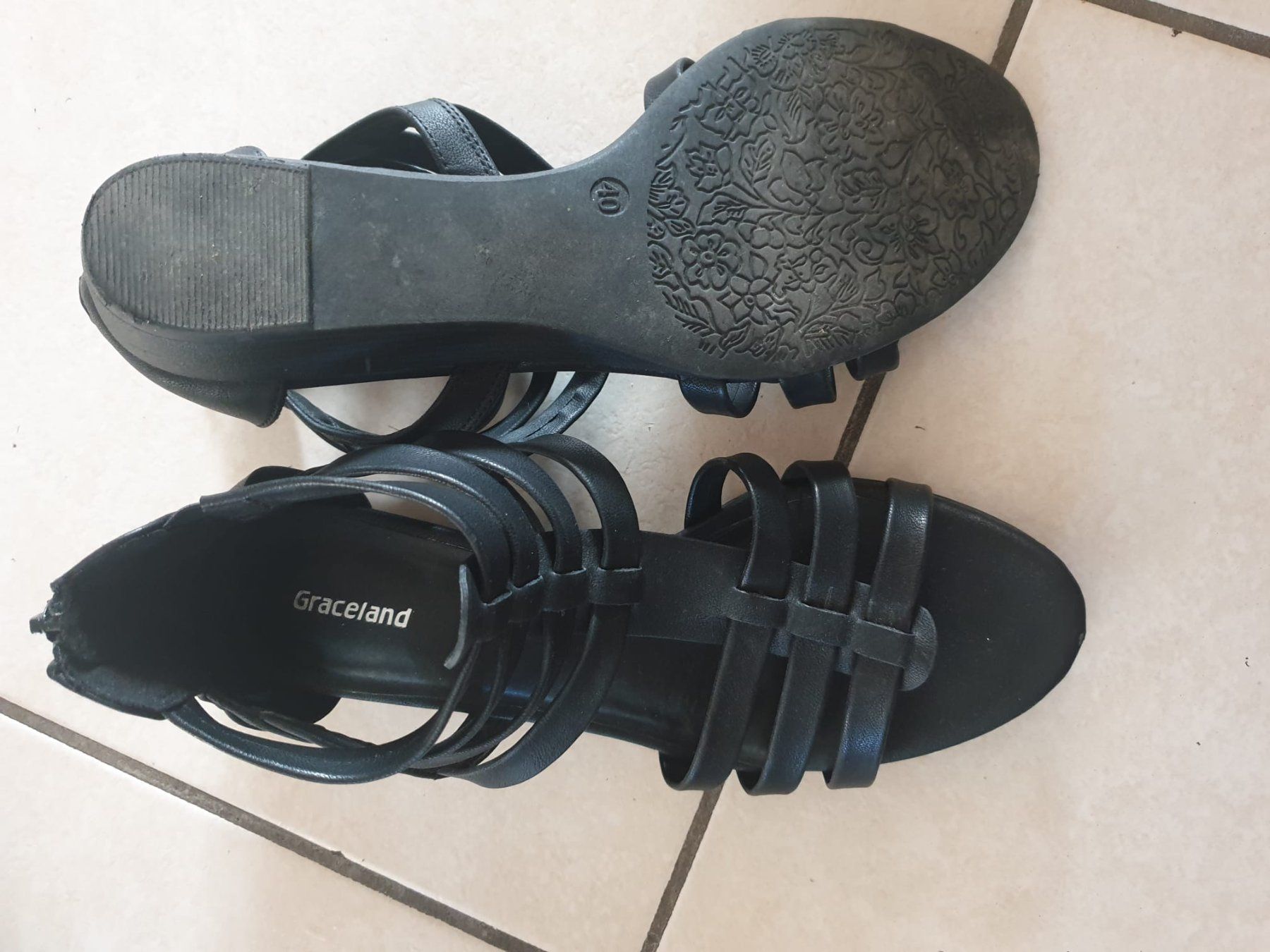 Scarpe da donna: Sandales pointure 40 – Usato da Lausanne venduto da Af2016 1