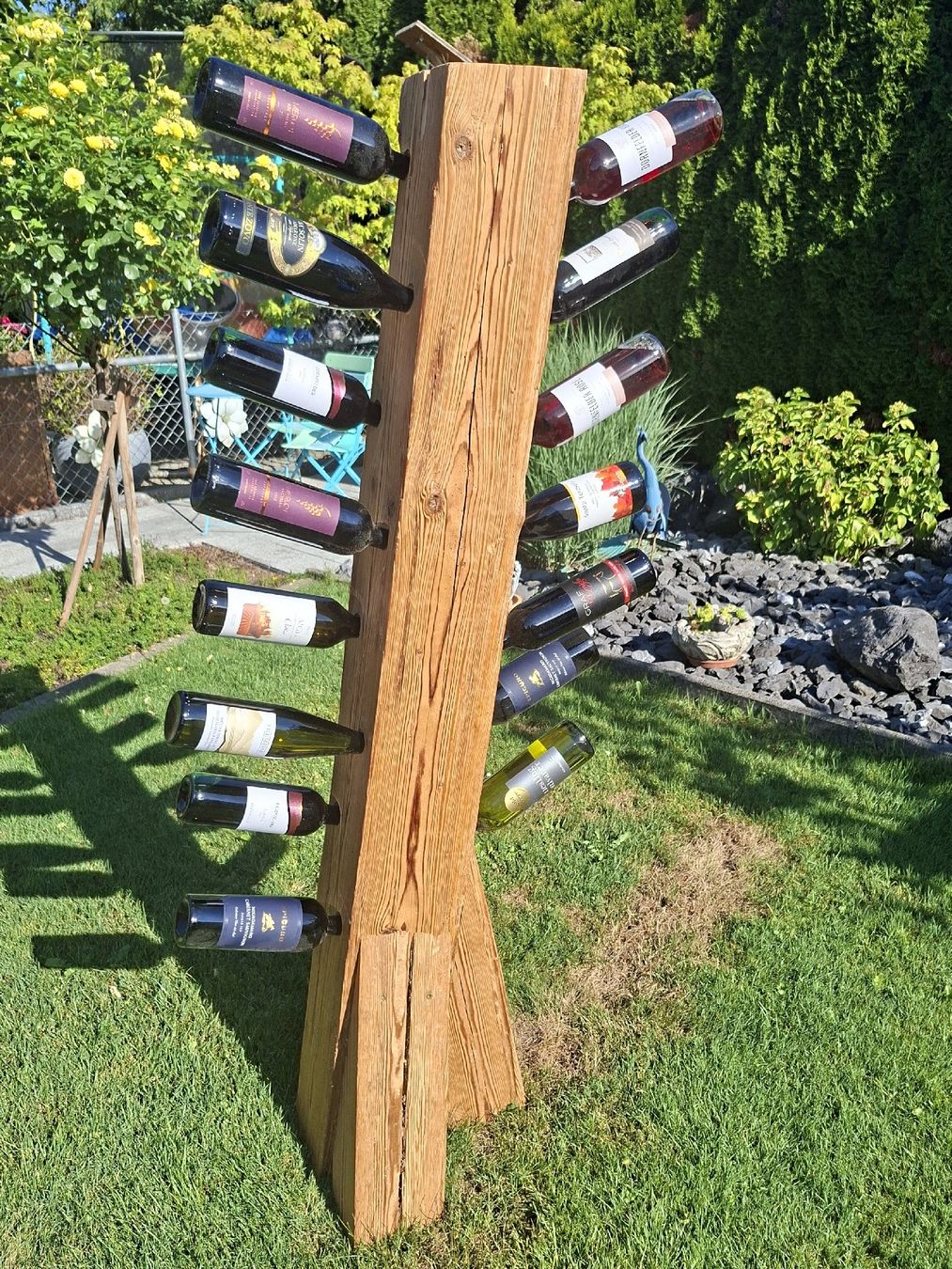 Etagères & Armoires à vins: Weinständer aus Altholzbalken Deko – D'occasion à Züberwangen par Seilzieher