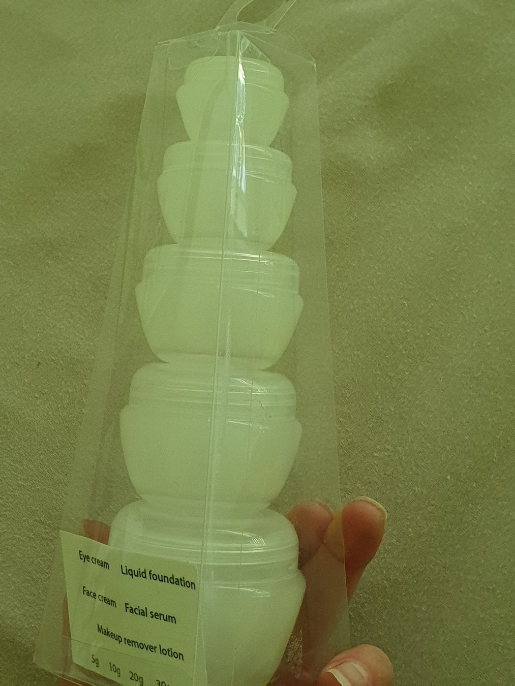 Altro per la cura del corpo: Neuwertiges Kosmetik-Reise-Set – Nuovo e nell'imballaggio originale da Ennetbaden venduto da mlluescher 1