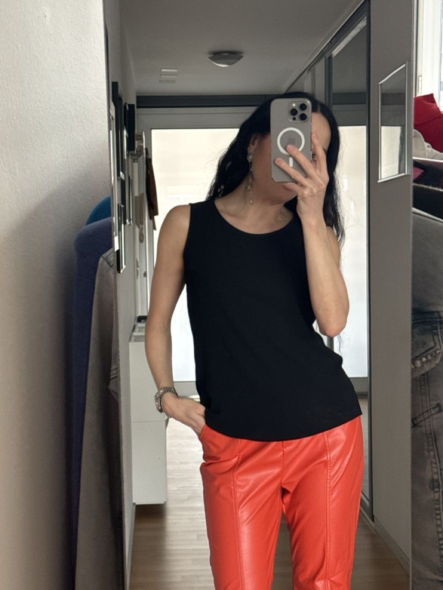 Tops: Black Tank Top, Sleeveless, Size Small - chic! – Neu (gemäss Beschreibung) aus Biel/Bienne von TanyaM02 7