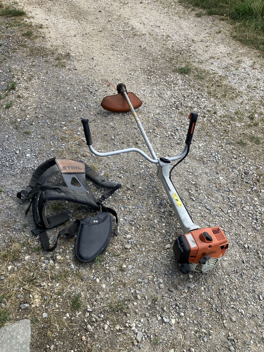 Stihl Alle Maschinen: Freischneider Motorsense Stihl – Defekt aus Wasen im Emmental von master51