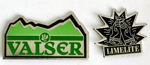 Plaquettes & Badges: 2  Valser  Pin – D'occasion à Pfäffikon ZH par Colacity