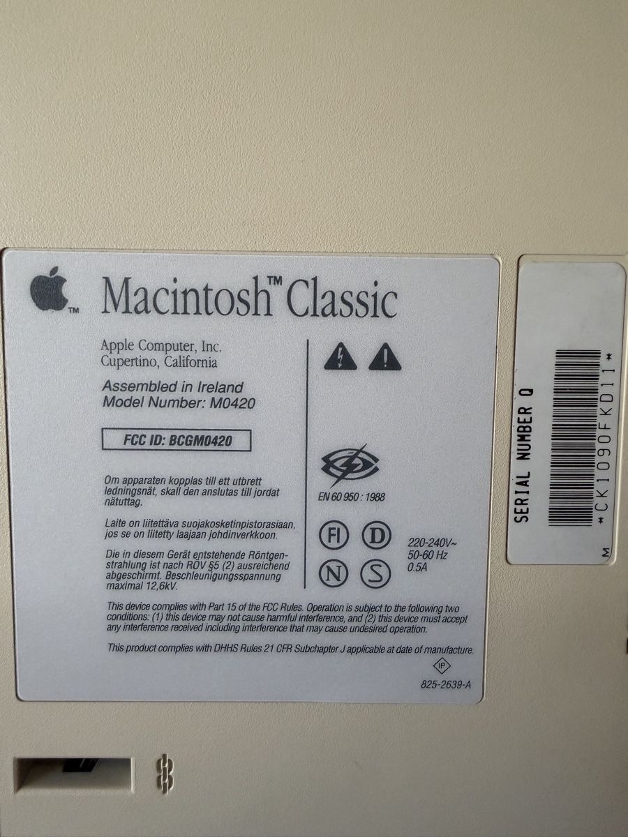 Apple PCs: Apple Macintosh Classic (1990) – D'occasion à Prez-vers-Siviriez par bussard31 7
