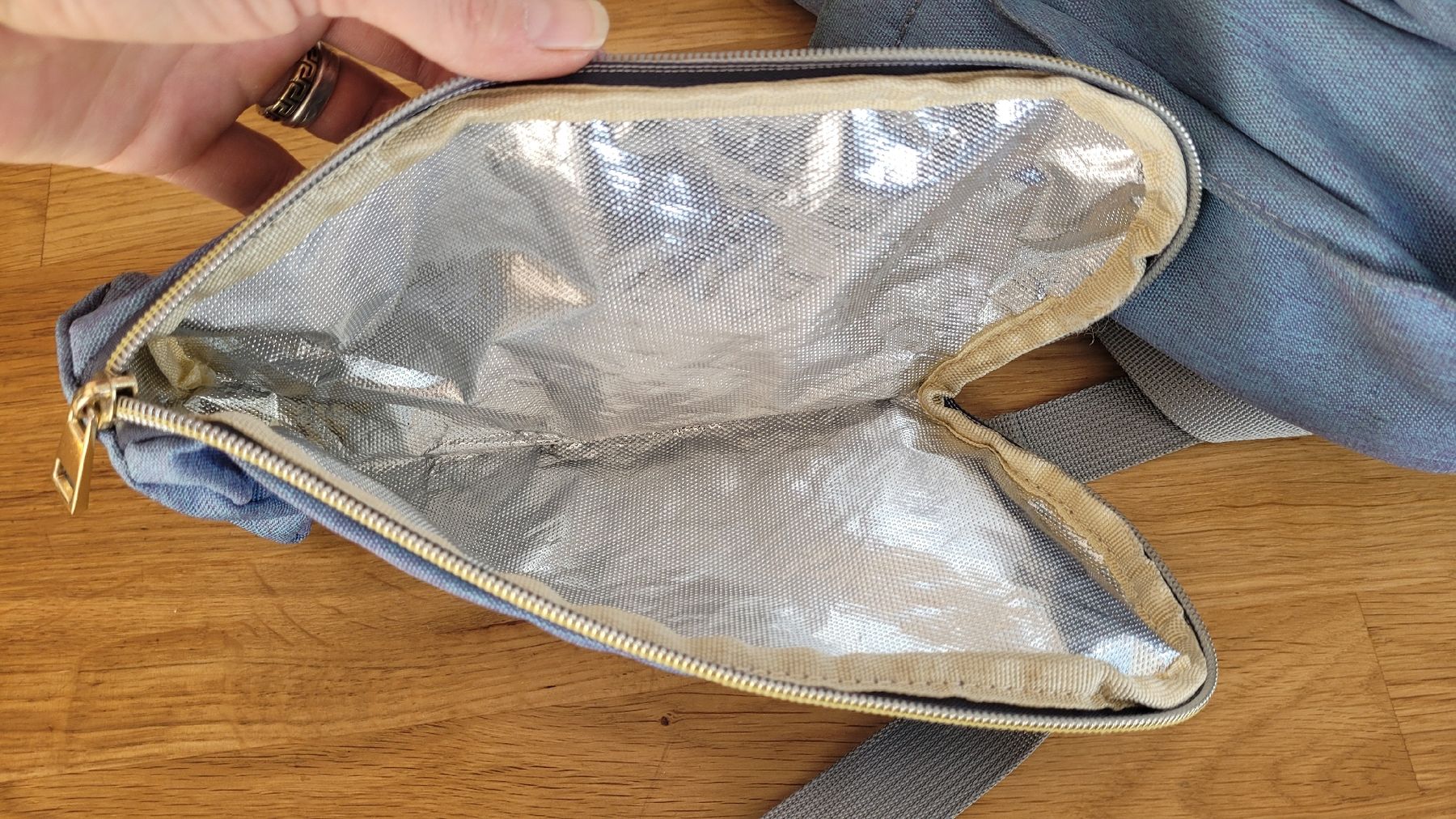 Zaini: Wickelrucksack Lequeen mit Zubehör – Usato da Uetendorf venduto da Heyhey3661 4