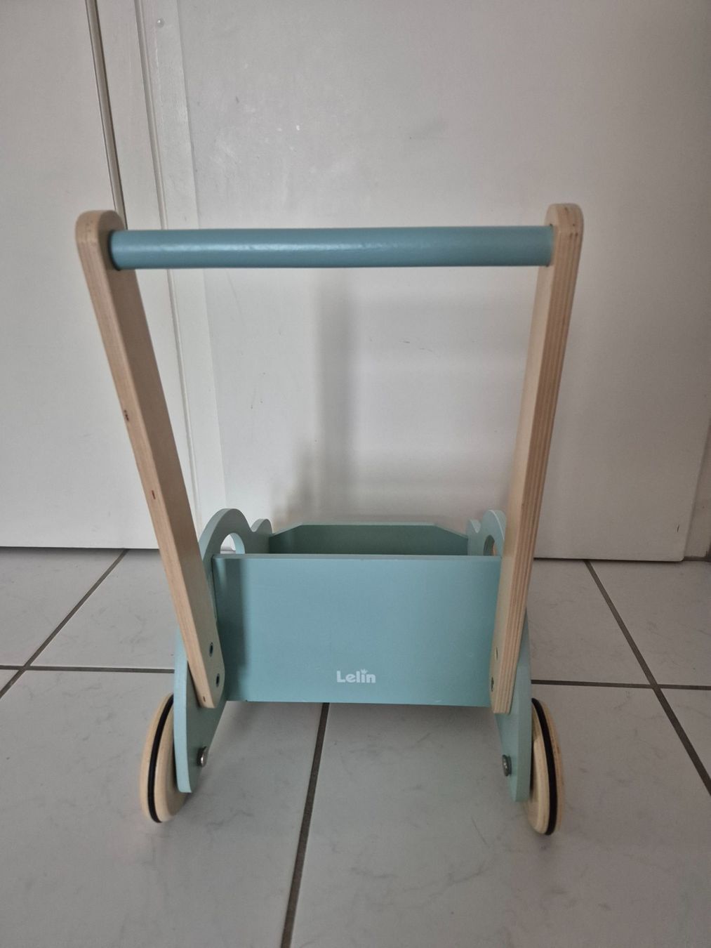 Giocattoli: Lelin Lauflernhilfe Auto hellblau – Usato da Stäfa venduto da unn_dj8d 3