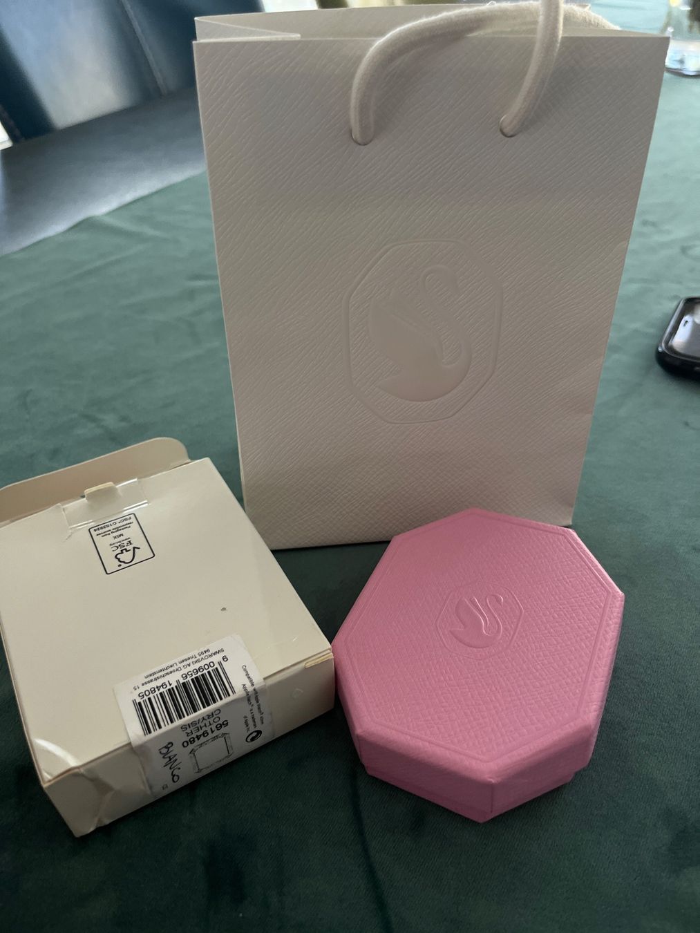 Swarovski Uhren: SWAROVSKI APPLE WATCH – Neu und originalverpackt aus Hildisrieden von Inna71 1