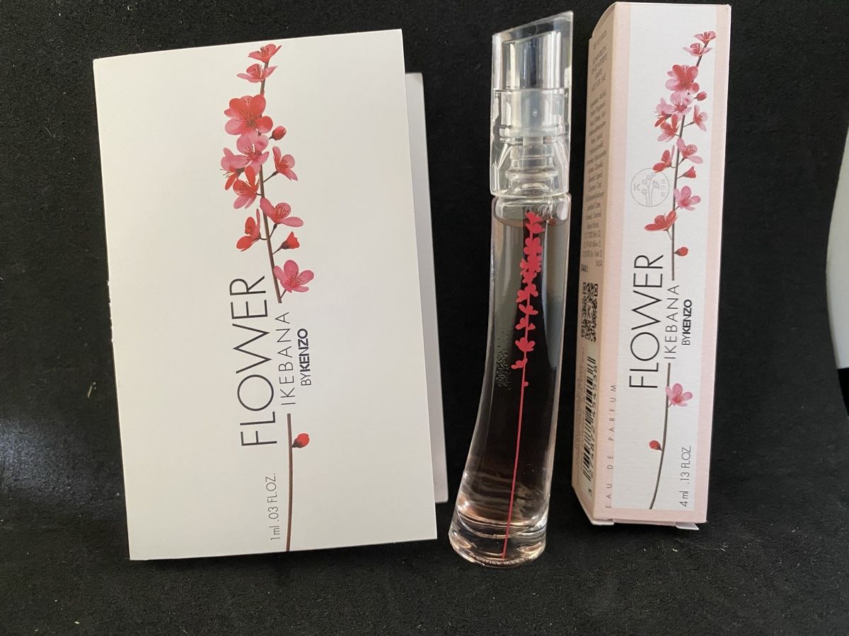 Kenzo Profumi & Eau de Toilette: Miniatures Kenzo Flower Ikebana – Nuovo e nell'imballaggio originale da Bouveret venduto da wes_7zll