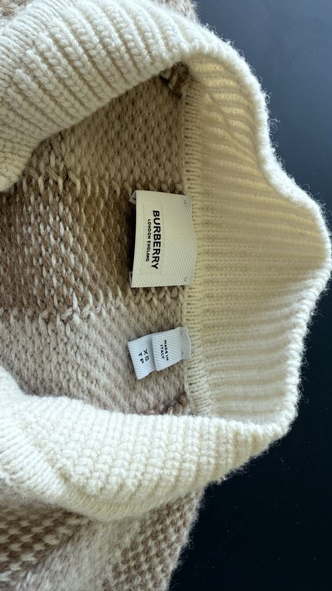Burberry Maglioni & Felpe: Burberry Bomber XS Kaschmir-Mix – Usato da Küsnacht venduto da cri_ngg5 4