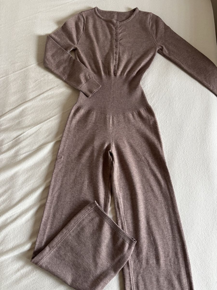 Jumpsuits: Combinaison  – Neuf (Voir description) à Vouvry par sha_rk5q 1