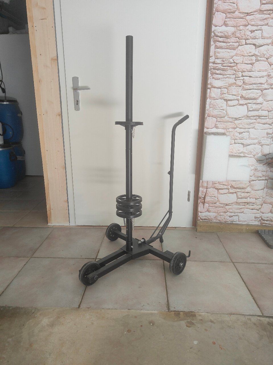 Werkzeugkasten & Aufbewahrung: Support de roue noir avec housse protectrice – Gebraucht aus Blonay von liby02 1