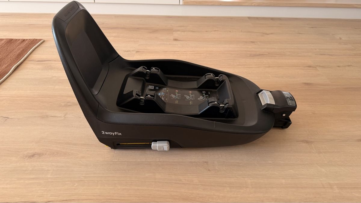 Maxi-Cosi Seggiolini per auto: Isofix - Maxi Cosi 2wayFix – Usato da Grüningen venduto da and_95kx 1