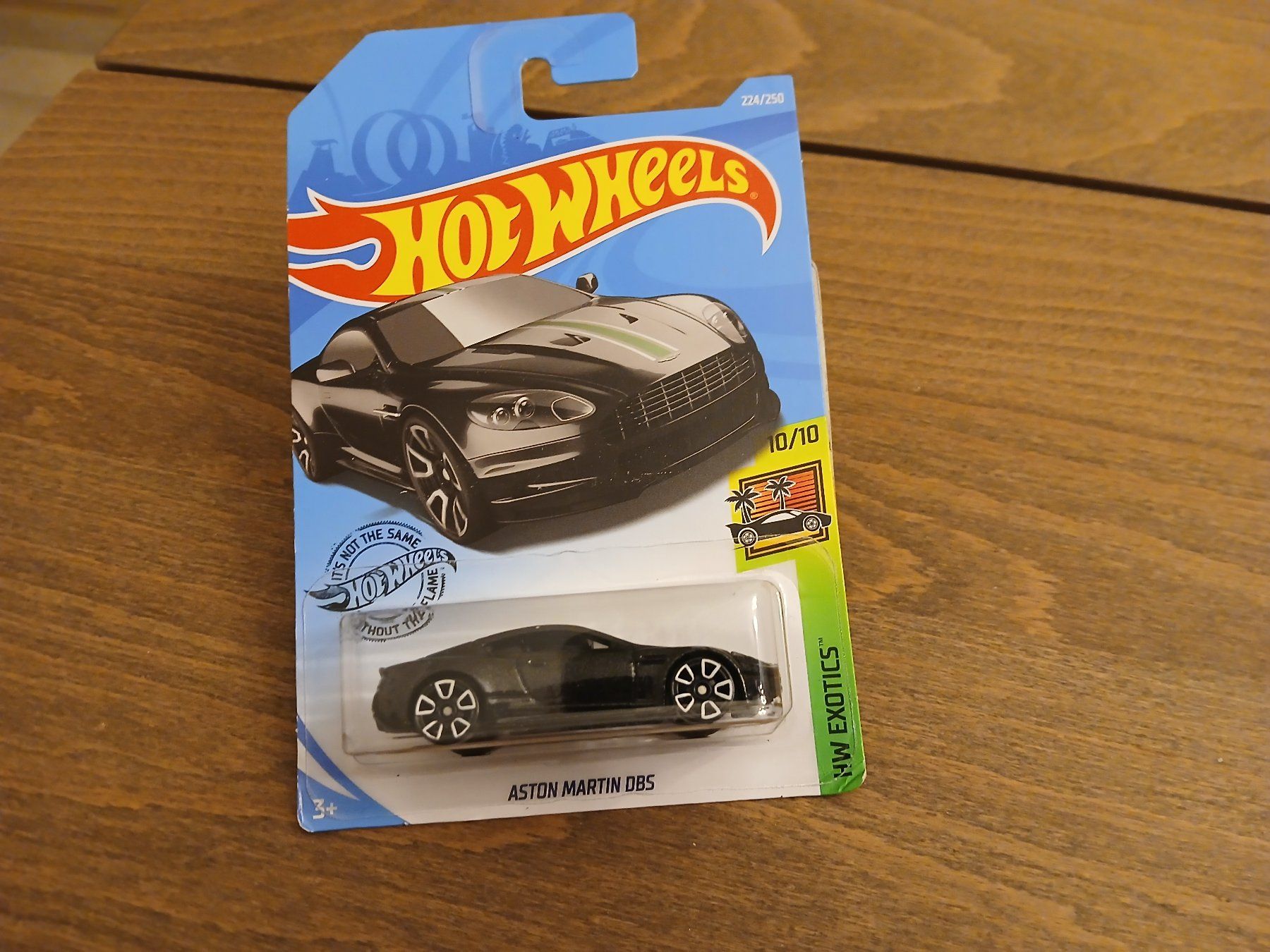 Hot Wheels Modellini d'auto: Aston Martin DBS – Nuovo e nell'imballaggio originale da Wiedlisbach venduto da Pontiacman93