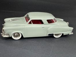 Studebaker Champion Starlight Coupe 1952 Brooklin Model 1:43