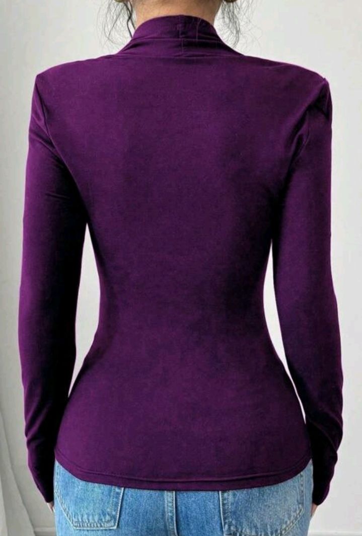 Top: Pull violet, taille M – Nuovo (secondo la descrizione) da Lausanne venduto da Cassandra11 1